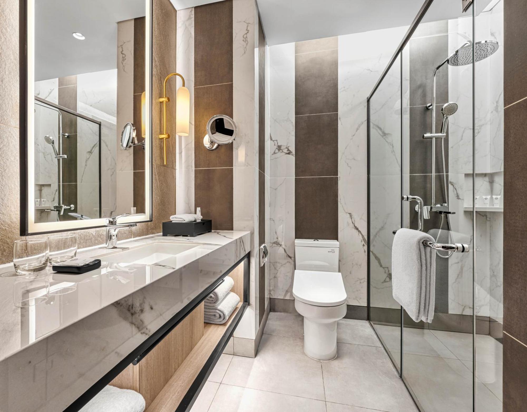 Hyatt Place Makassar Extérieur photo