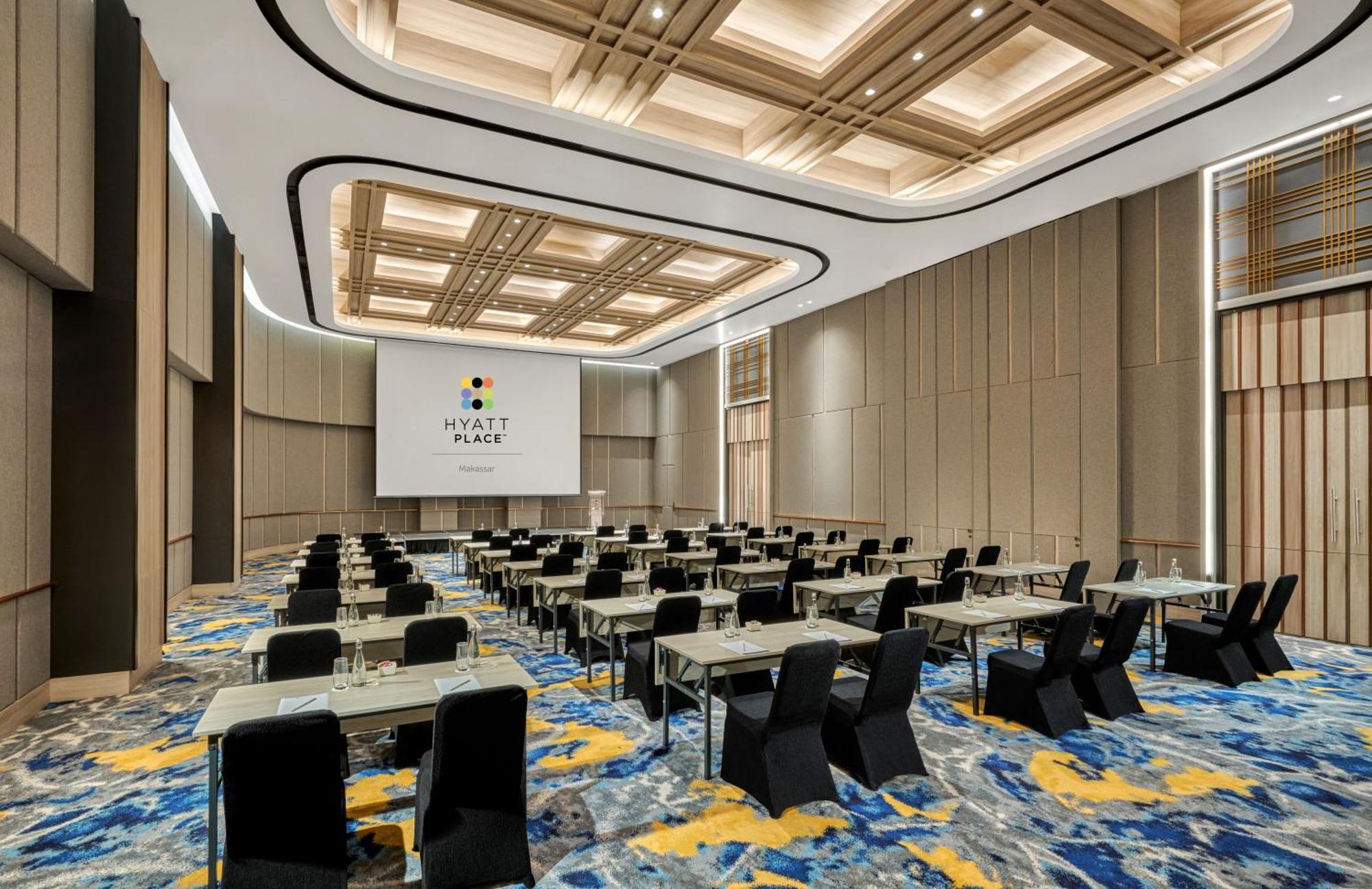 Hyatt Place Makassar Extérieur photo