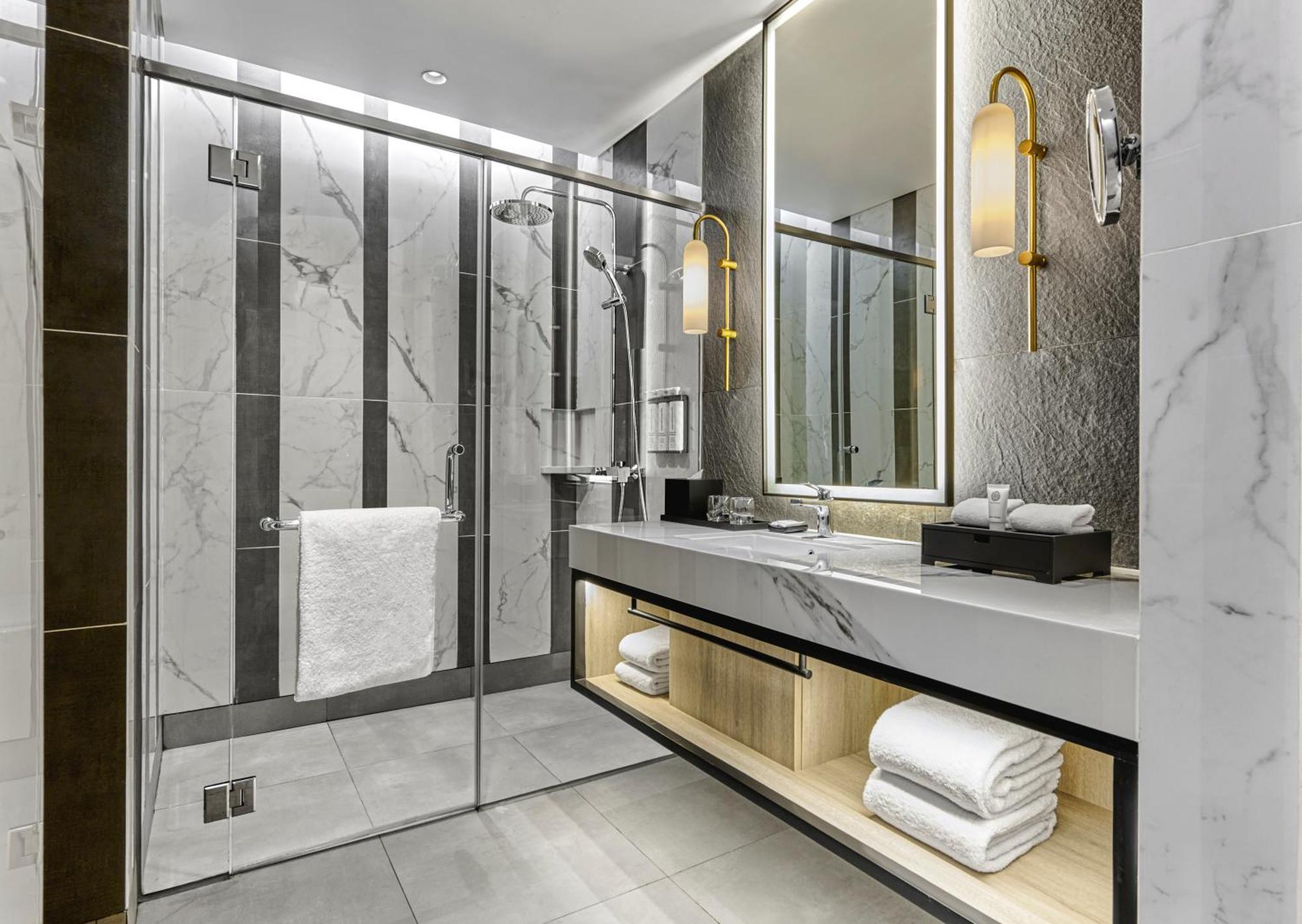 Hyatt Place Makassar Extérieur photo